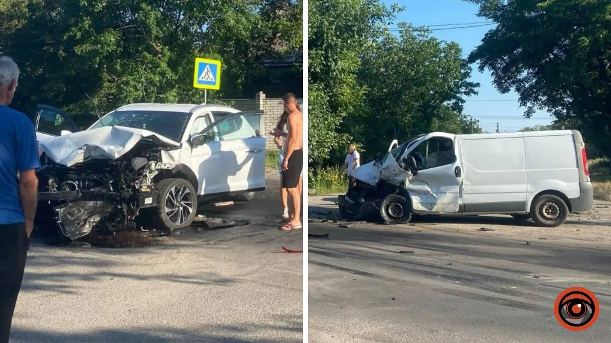 В Днепре на Григория Бораковского столкнулись Hyundai, Skoda и Renault: есть пострадавшие
