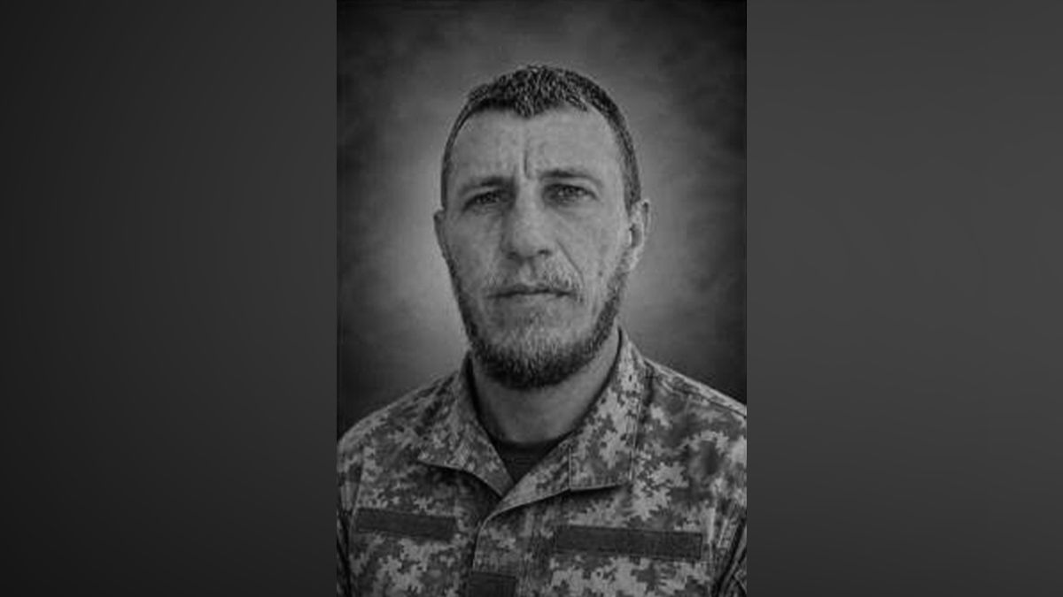Вважався безвісти зниклим: у Дніпропетровській області простились із Захисником Віталієм Павловим
