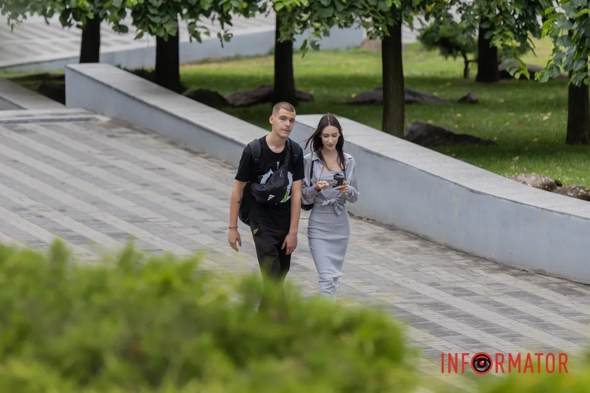 Омріяна прохолода після спеки: як дніпряни проводять суботній дощовий день 11