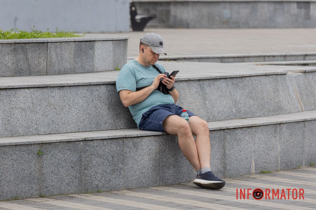 Омріяна прохолода після спеки: як дніпряни проводять суботній дощовий день 18