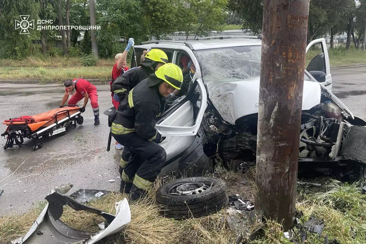 4 липня у Дніпрі на вулиці Академіка Белелюбського сталась аварія