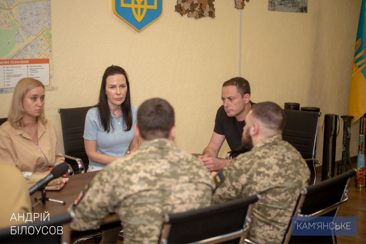 У тому числі це стосується командного складу У тому числі це стосується командного складу