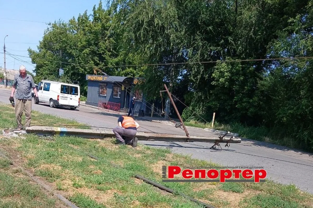 Через ДТП трамваї змінювали маршрут дтп кам 2