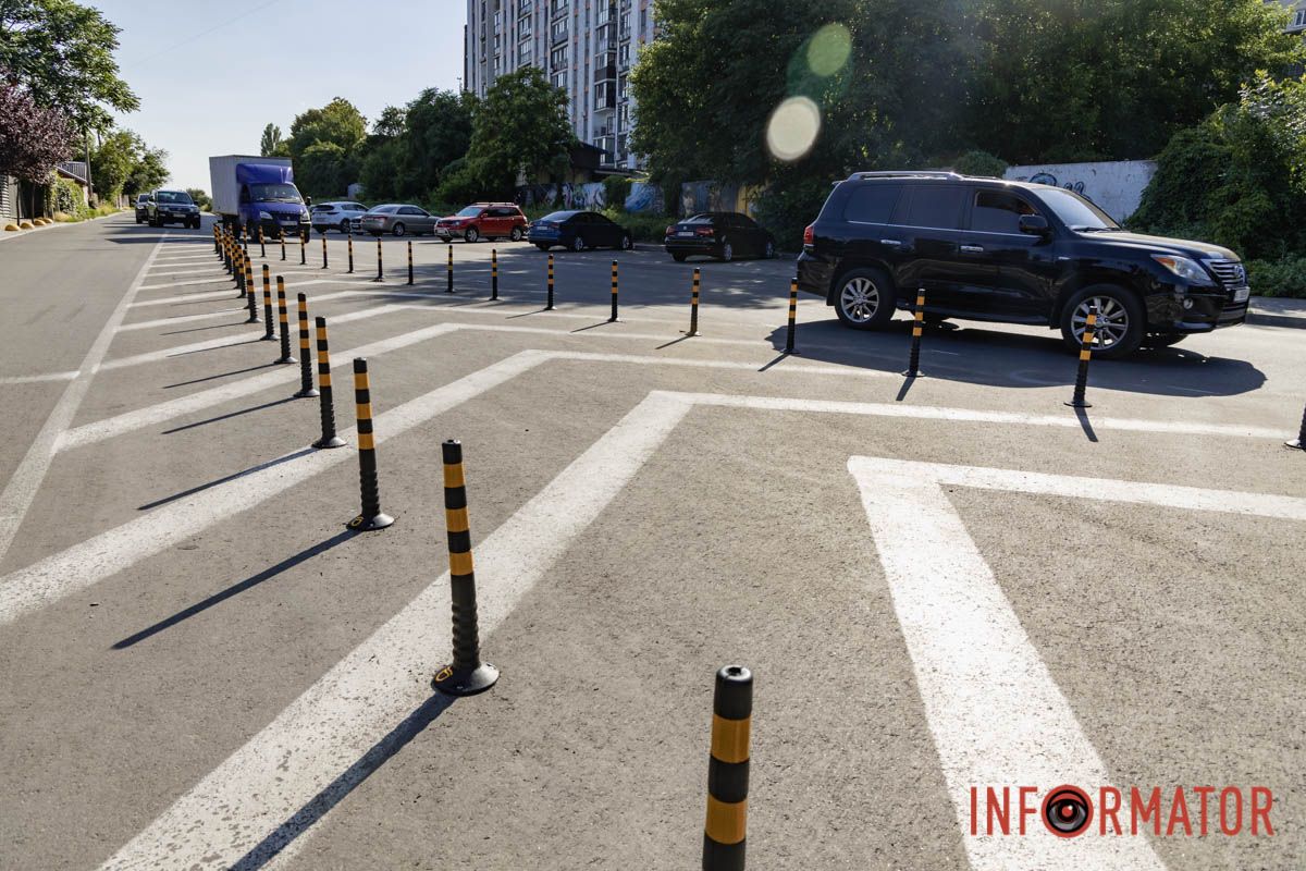 Новый островок безопасности: в Днепре на Лабораторной установили делиниаторы 5