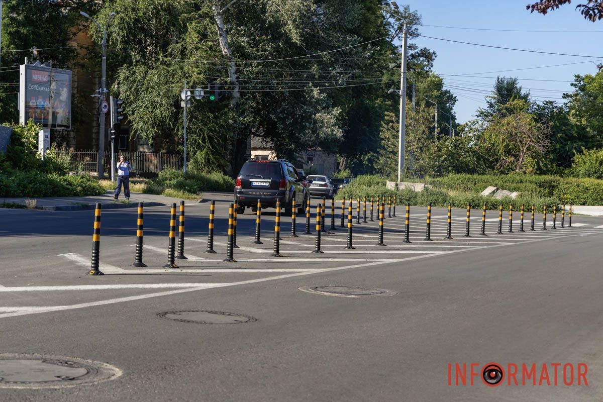 Новый островок безопасности: в Днепре на Лабораторной установили делиниаторы 12