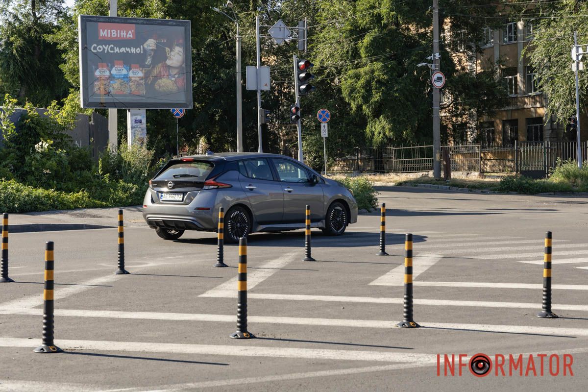 Новый островок безопасности: в Днепре на Лабораторной установили делиниаторы 21