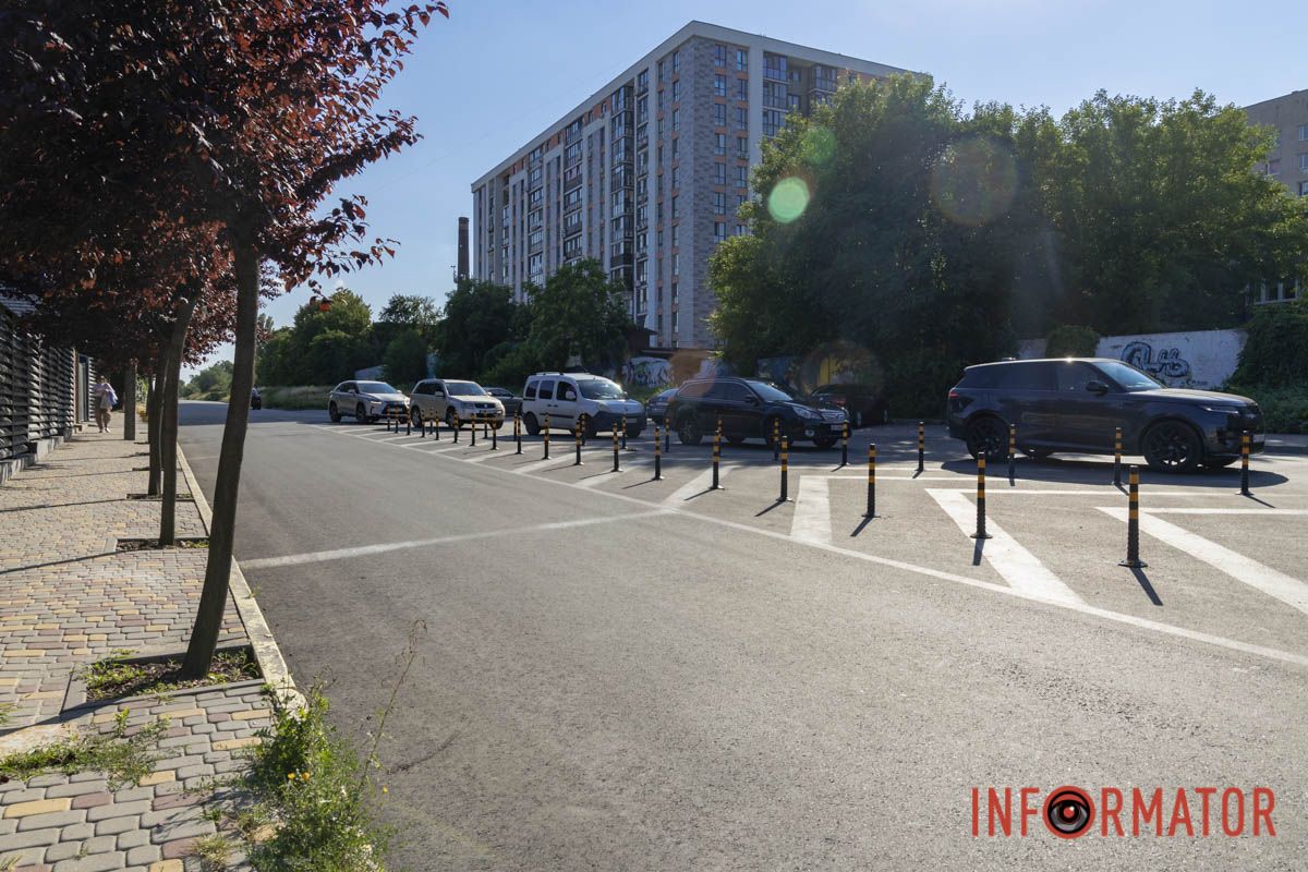 Новый островок безопасности: в Днепре на Лабораторной установили делиниаторы 23