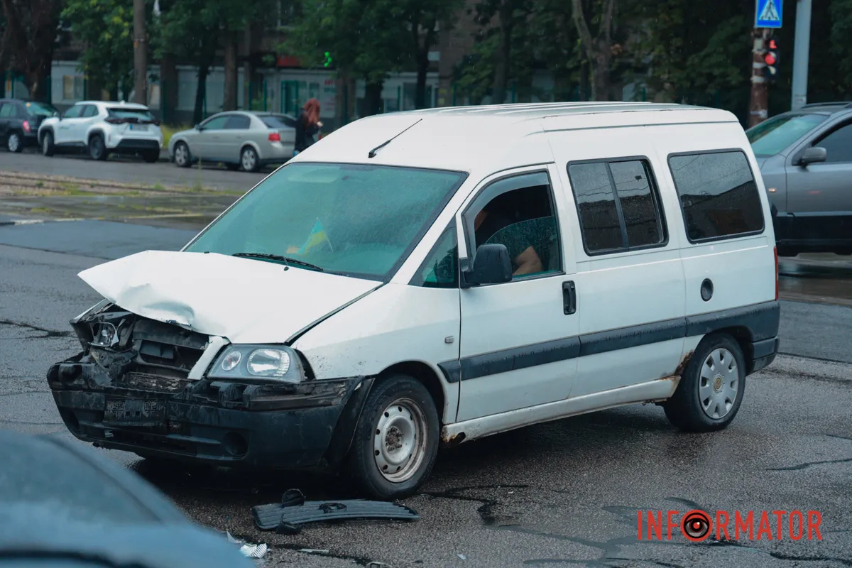 На перехресті з вулицею Щербакова дорогу не поділили Toyota, Peugeot та Hyundai