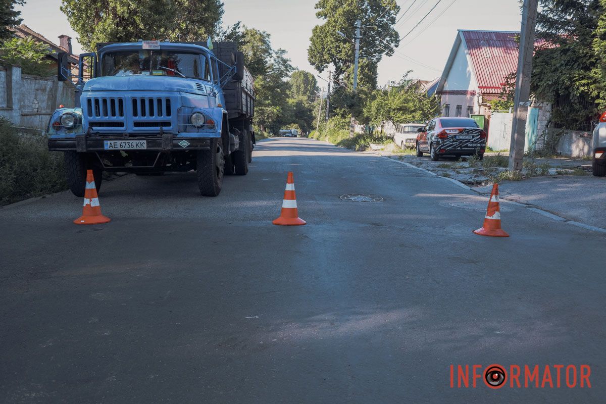 У Дніпрі на Словацькій Toyota вʼїхала у трамвай №15, який відлетів у Lanos: кількох людей доставили в лікарню 15