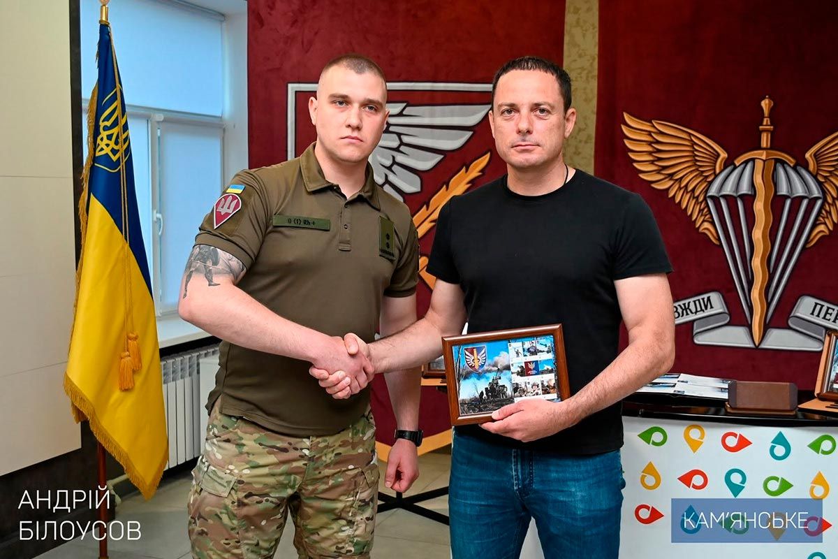 Спецпогашення марок і нагородження військових: у Кам'янському відзначили День створення 147-ї окремої артилерійської бригади 3