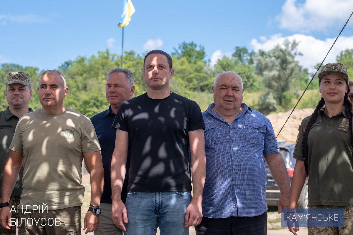 "Дякую кожному, хто навчає, навчається і щодня працює заради того, щоб українське військо ставало ще сильнішим", – мер Кам'янського Білоусов 11