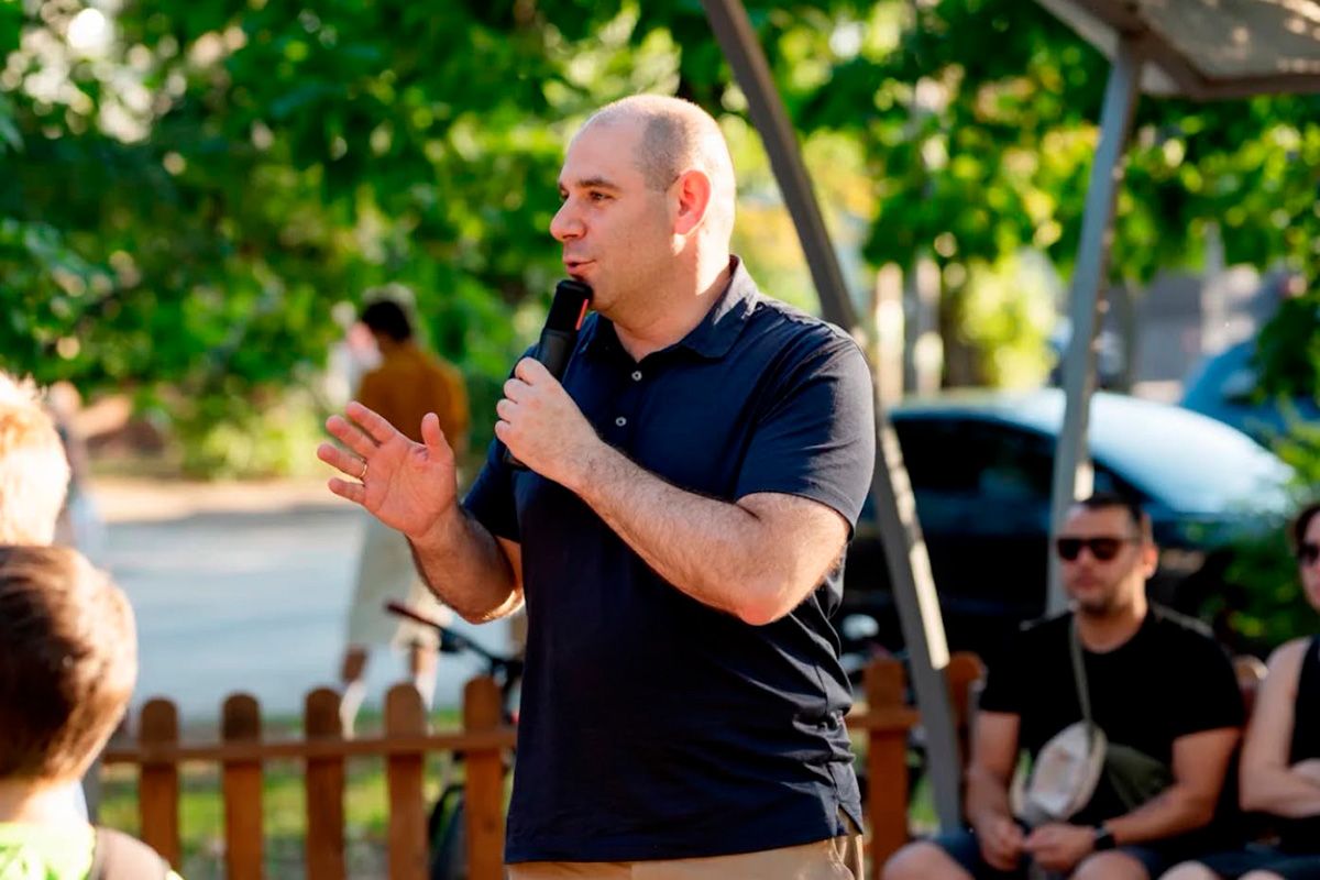 У Придніпровську для дітей влаштували свято Конкурси, аніматори, шоу повітряних кульок: у Придніпровську відбулось дитяче свято 1