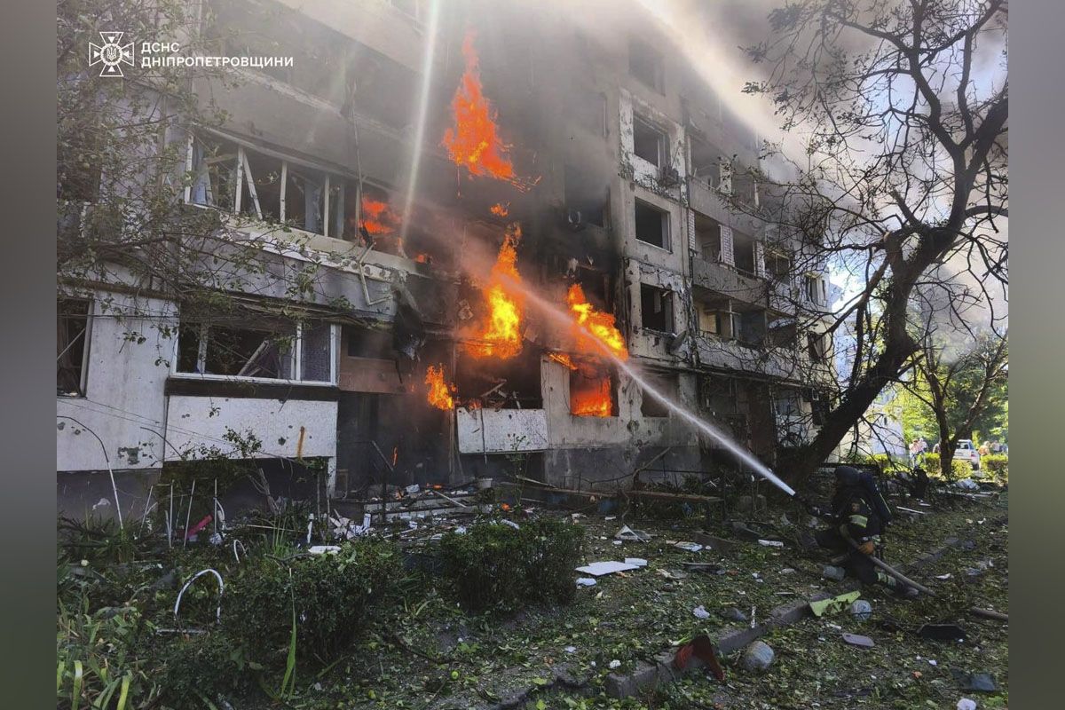 Зруйнована будівля Зруйнована будівля