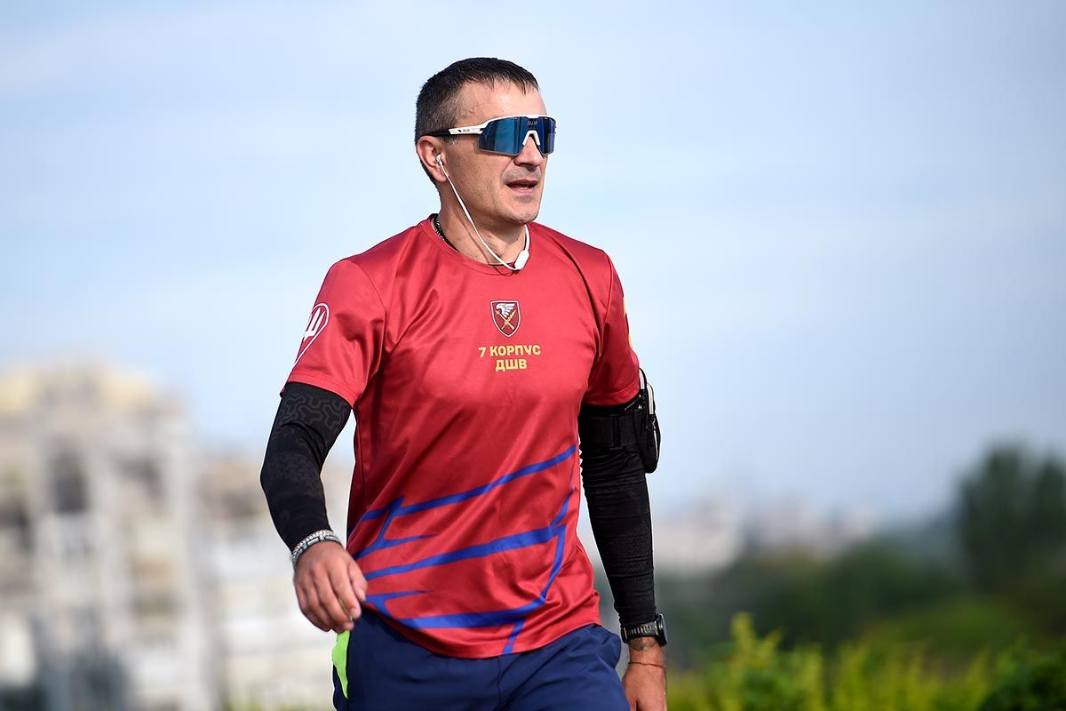 Сбор, в котором не нужно донатить: Run Ukraine и Интерпайп Виктора Пинчука приглашают бегать в поддержку 7 корпуса быстрого реагирования ДШВ 8
