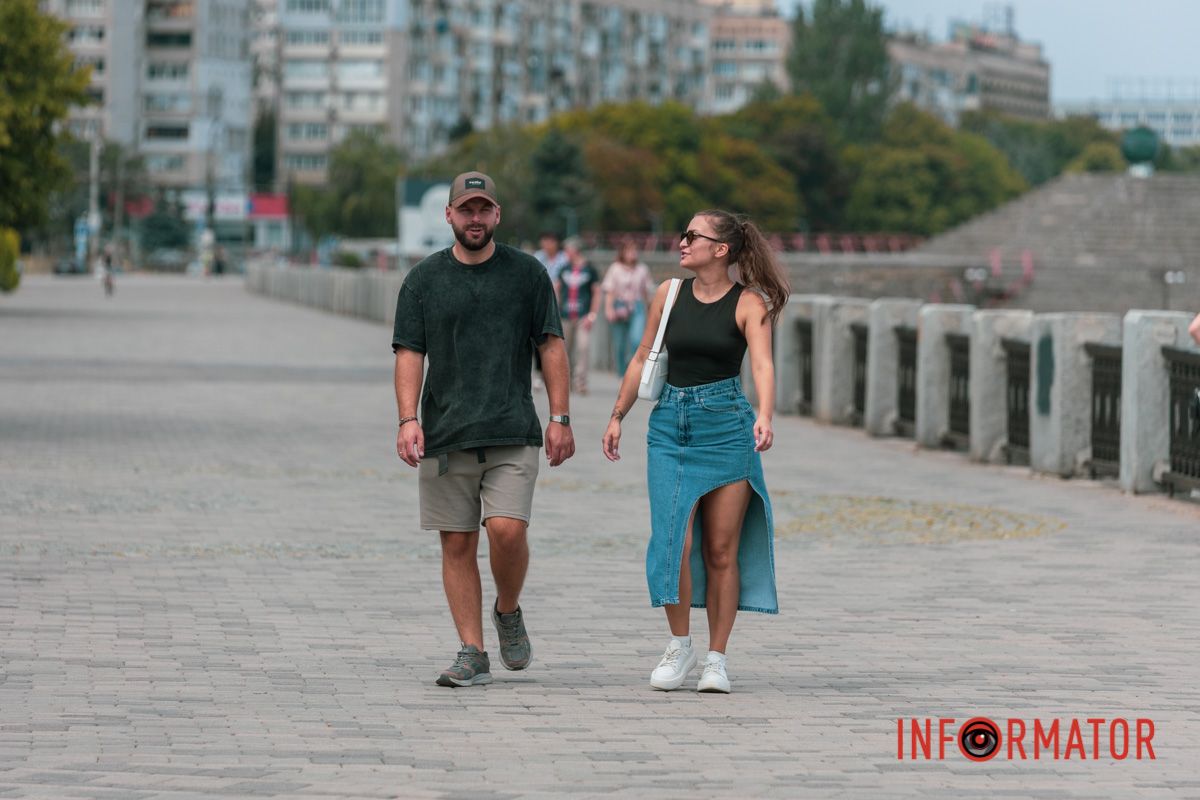 Неспішні прогулянки, кава та літній спокій: як дніпряни проводять день п’ятниці 27