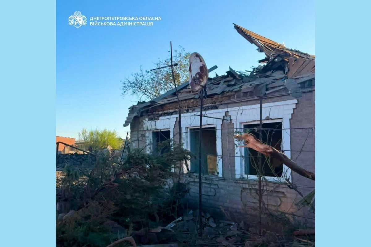 Надзвичайники врятували з-під завалів двох дітей. 