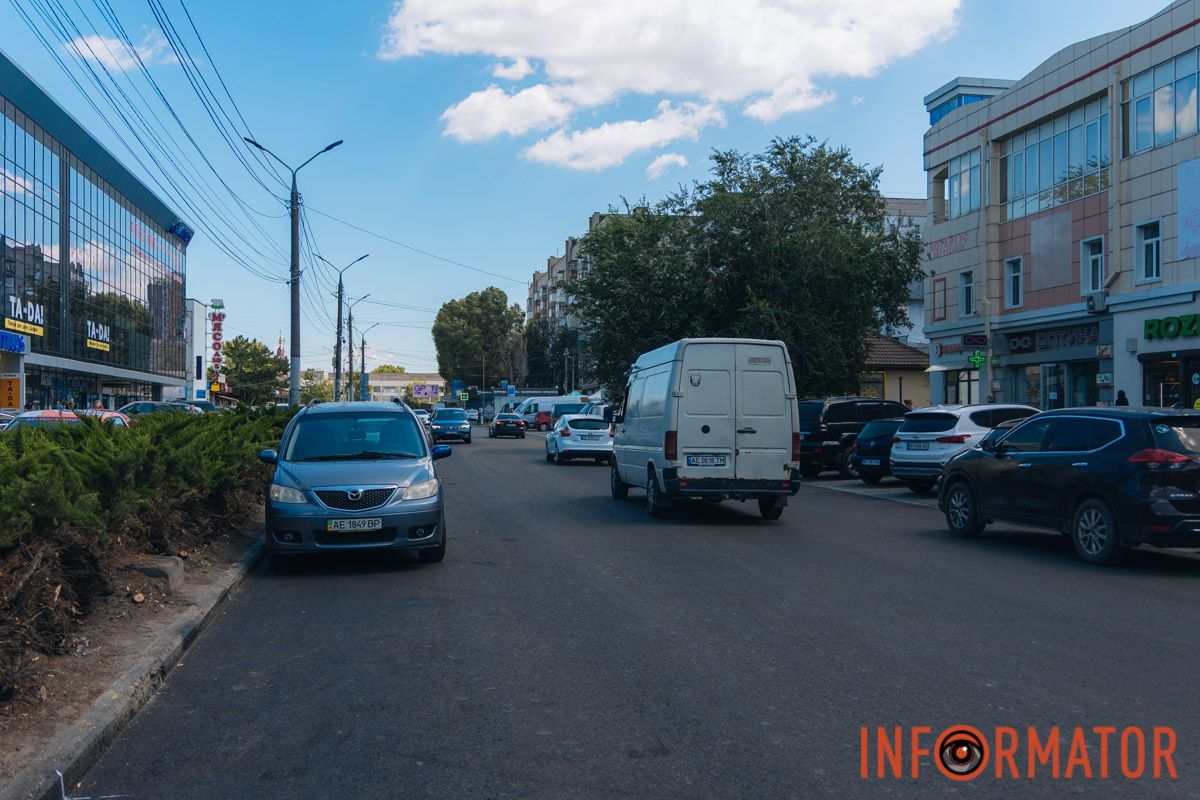 Наступним етапом ремонту на вулиці Калиновій стане приведення до ладу тротуарів вздовж дороги Наступним етапом ремонту на вулиці Калиновій стане приведення до ладу тротуарів вздовж дороги