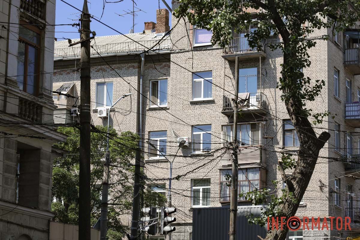 У Дніпрі на Архітектора Олега Петрова частково перекрили дорогу: трамваї курсують іншим маршрутом 2