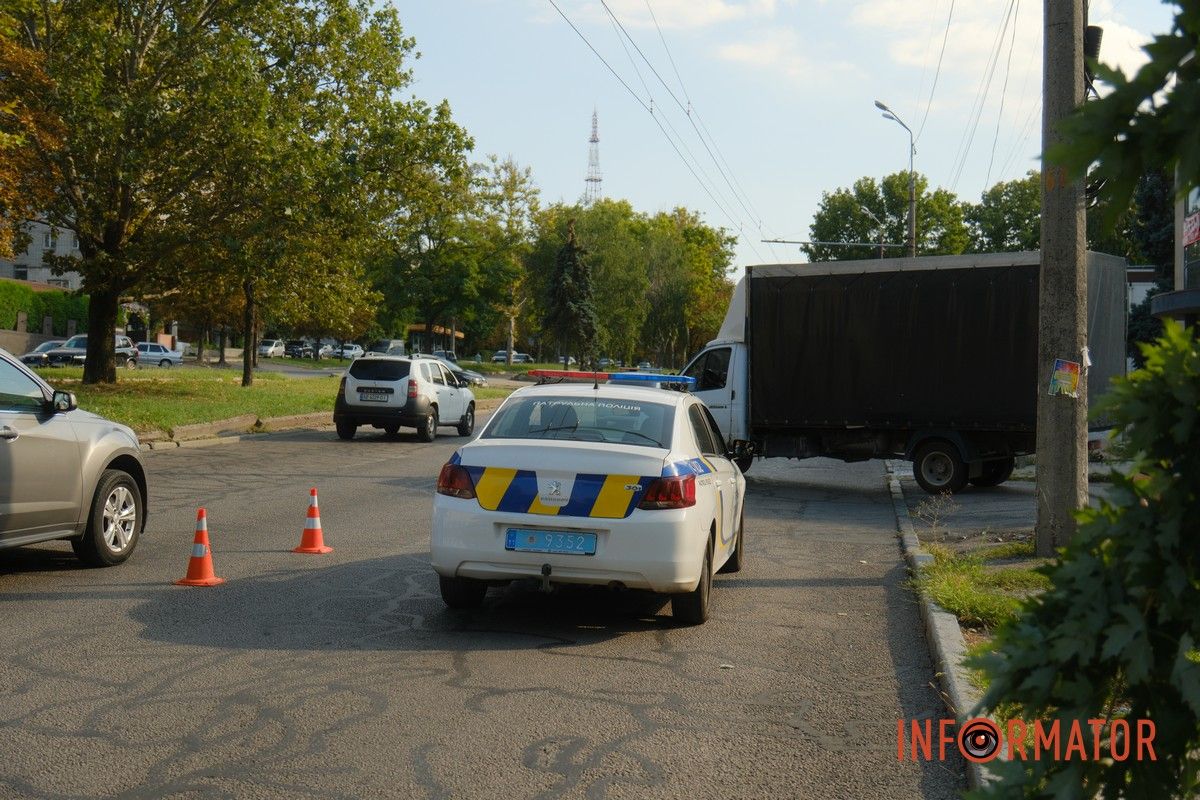 Жінку шпиталізували У Дніпрі на проспекті Олександра Поля «ГАЗель» збила людину: що відомо 8