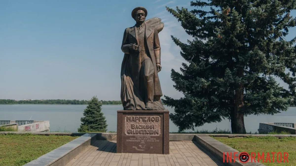 У Дніпрі планують демонтувати пам’ятник радянському воєначальнику Василю Маргелову: проєкт рішення виконкому