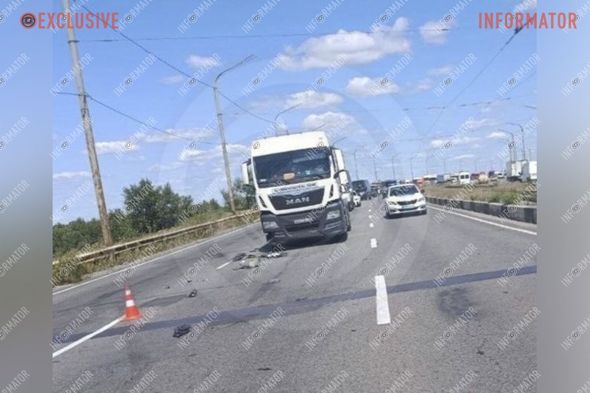 Патрульні склали протоколи на двох водіїв дтп мост2 3