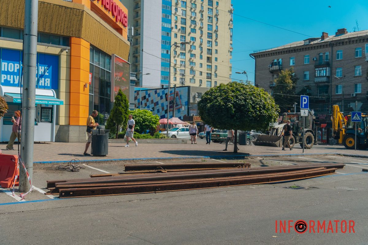 Ограничения будут действовать до 24 августа В Днепре на неделю перекрыли улицу Архитектора Олега Петрова: как курсирует транспорт 4
