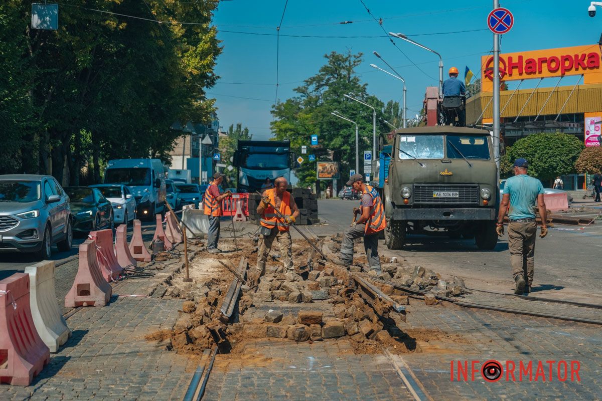 Фото: Денис Чубченко В Днепре на неделю перекрыли улицу Архитектора Олега Петрова: как курсирует транспорт 12
