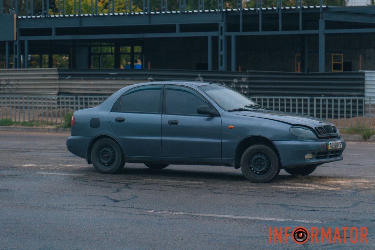 В среду, 19 августа, в Днепре на Набережной Заводской произошло ДТП