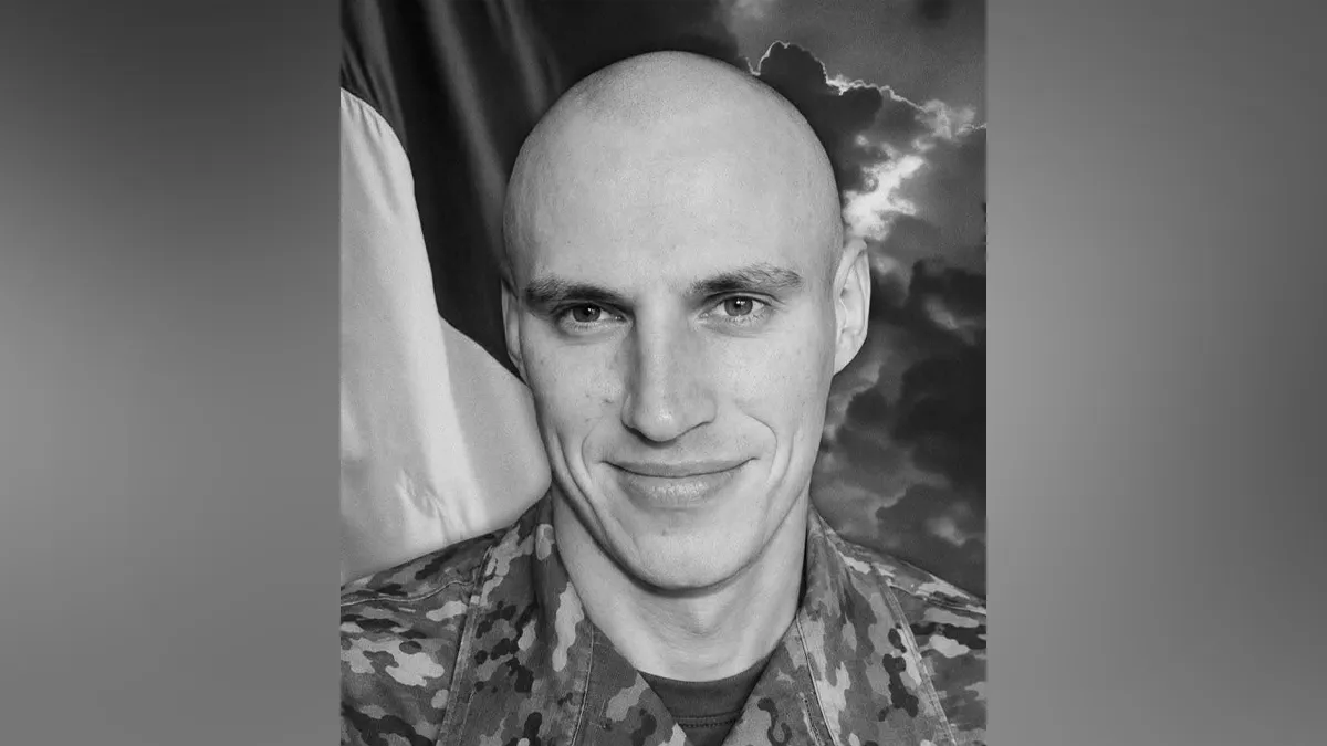 Назавжди 28: у Дніпропетровській області простились із Захисником Олегом Харитоновим, який поліг у бою з ворогом