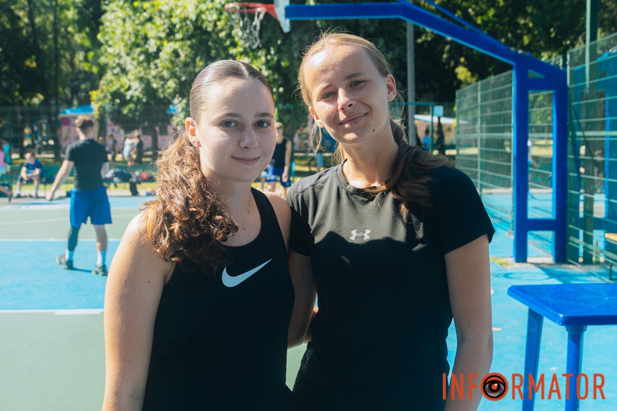Команда дівчат 