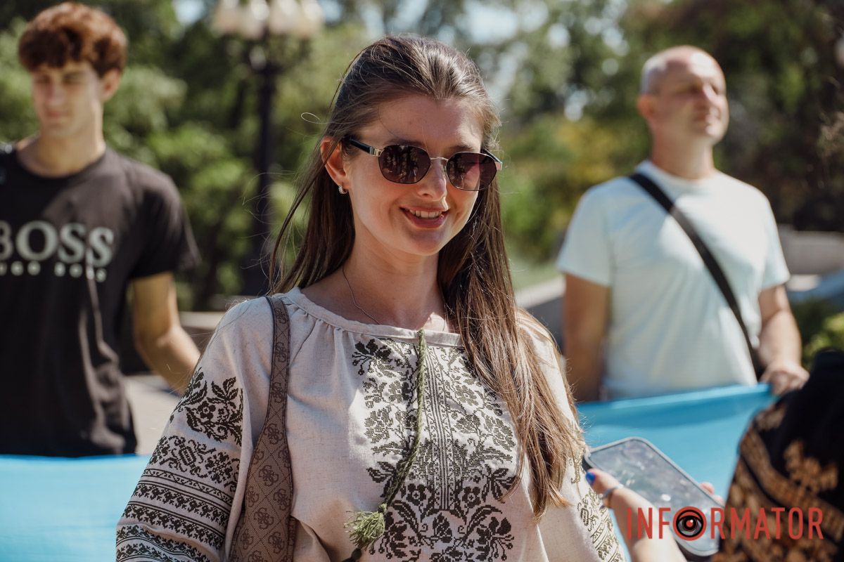 Дніпряни святкують головне державне свято У вишиванках та з усмішками: як Дніпро відзначає День Незалежності 16