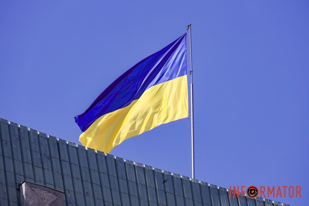 Прапори та святкові прикраси: як Дніпро вбрався до Дня Незалежності 5