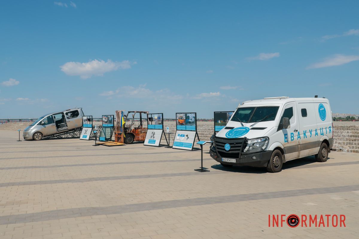 Фото та свідчення з евакуаційних місій: у Дніпрі відкрили документальну вуличну виставку 10