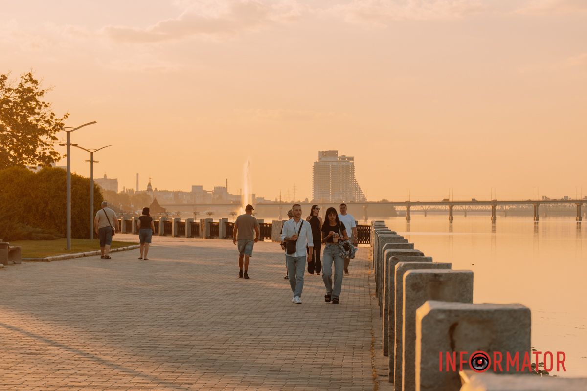 Вечірнє небо особливо красиве