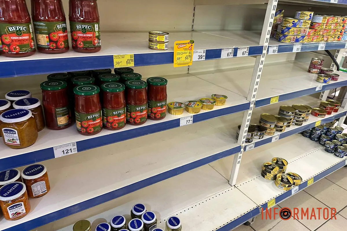 Ще фото з консервацією Яка ситуація з продуктами у супермаркетах Дніпра та чи є дефіцит через російські атаки 29