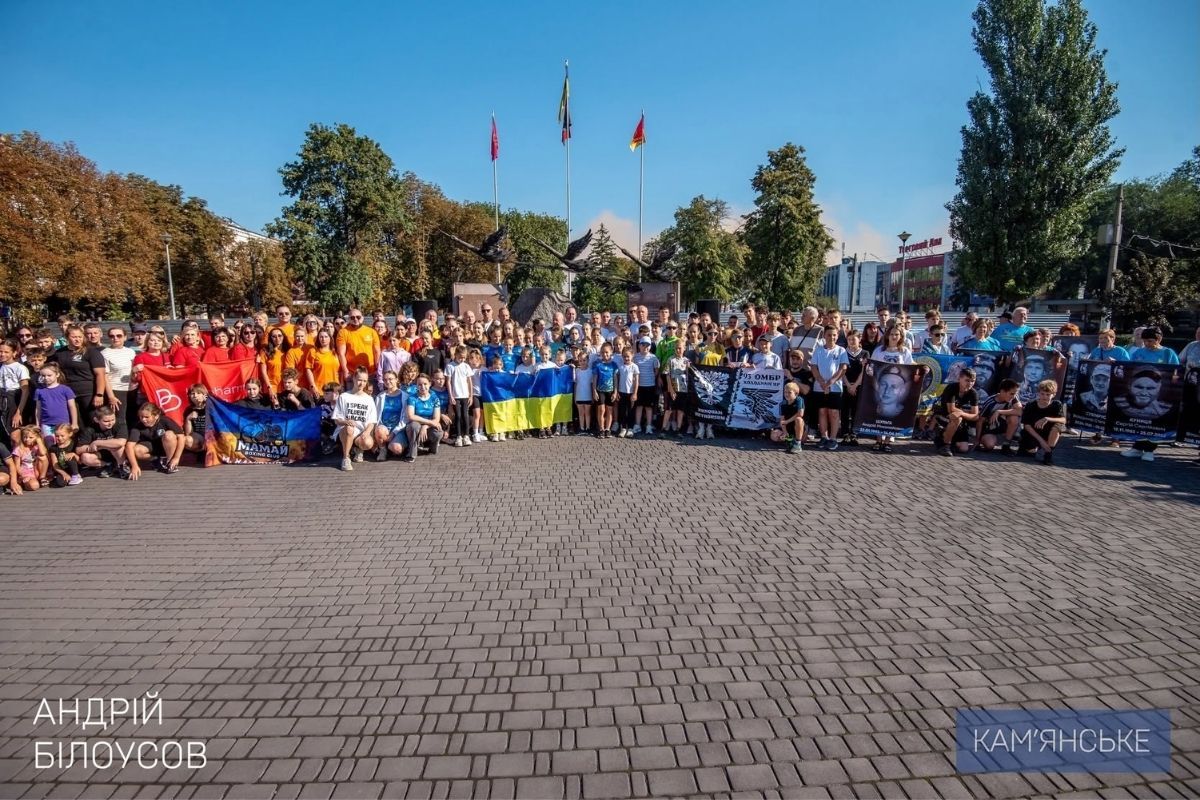 Загалом на заході налічувалося понад 500 людей Загалом на заході налічувалося понад 500 людей