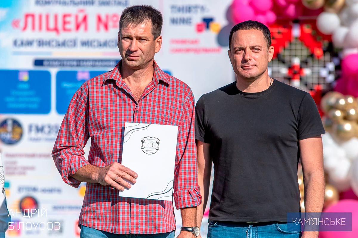 Майже 1500 першокласників сіли за парти: у Кам’янському понад 22 тисячі дітей пішли до школи 13