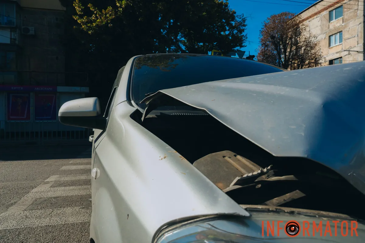 В Днепре на проспекте Поля столкнулись Chevrolet и Hyundai: есть 7