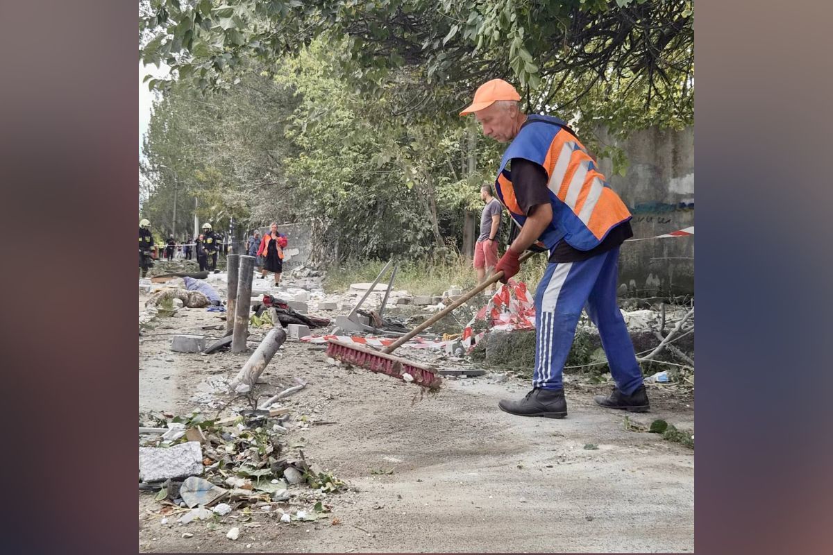 Усі служби працюють Усі служби працюють
