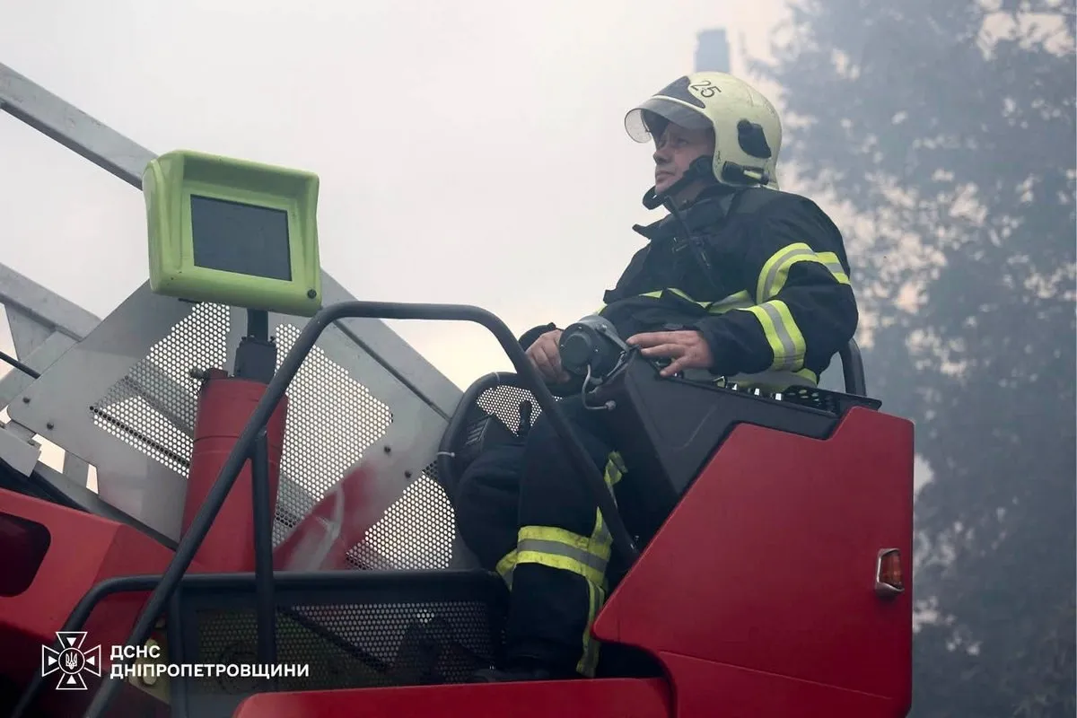 Ввечері 6 вересня ворог атакував склад логістичної компанії у Дніпрі Ввечері 6 вересня ворог атакував склад логістичної компанії у Дніпрі
