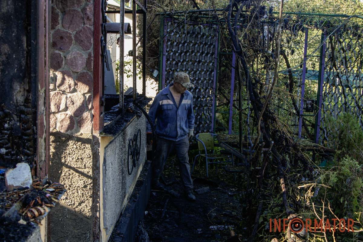 В Днепре российский дрон разрушил дома: пострадали три человека 1