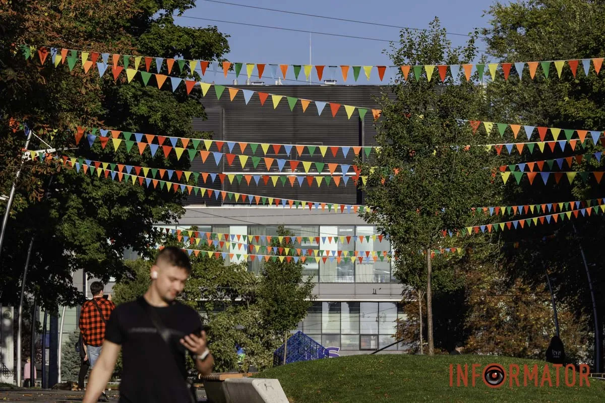 Також до Дня міста прикрасили й парк Зелений Гай
