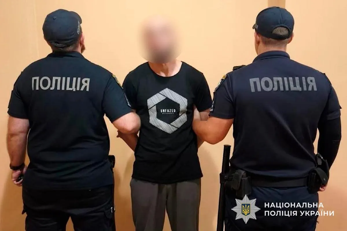 Полиция задержала двух подозреваемых разбой 3