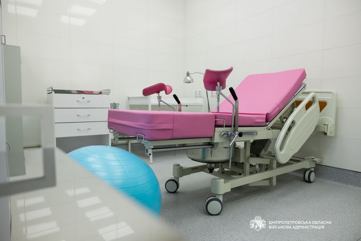 У Кам’янському завершили капітальний ремонт пологового будинку