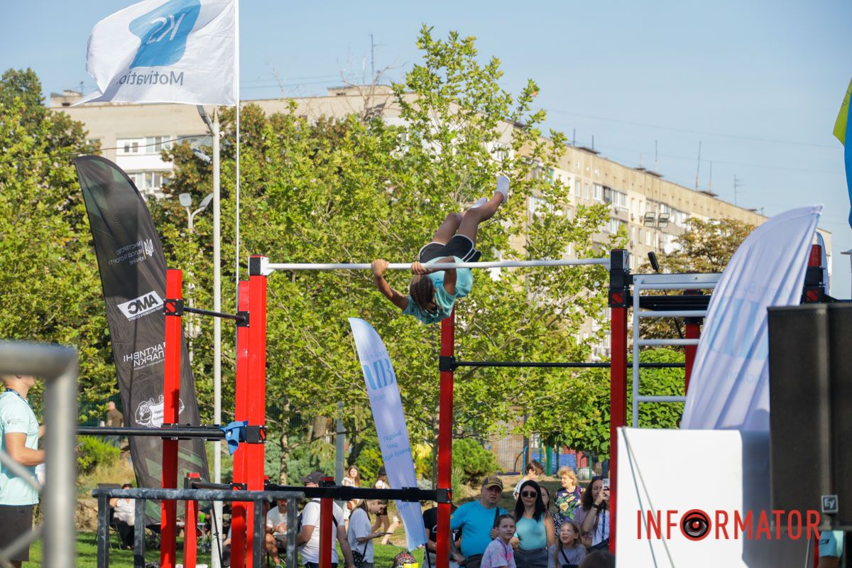 У Дніпрі у сквері Усачова проходив “Осінній кубок” України зі Street Workout 4