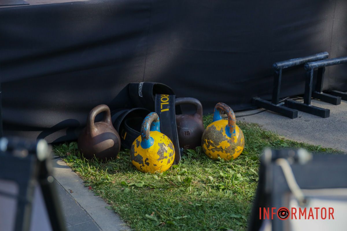 У Дніпрі у сквері Усачова проходив “Осінній кубок” України зі Street Workout 19