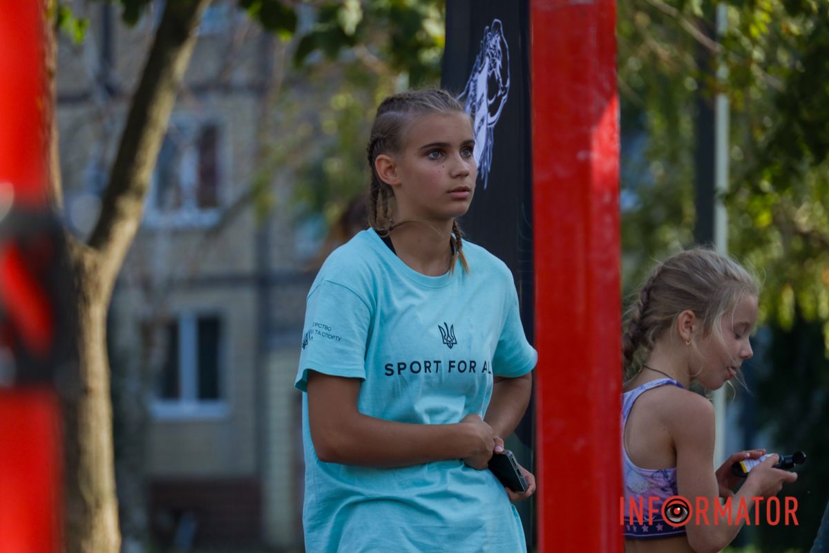 У Дніпрі у сквері Усачова проходив “Осінній кубок” України зі Street Workout 20