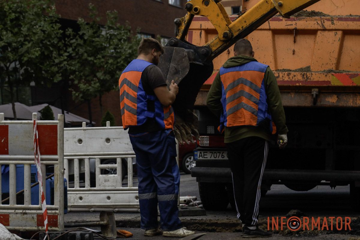 У Дніпрі на Виконкомівській почали ремонт каналізації: чи перекрили вулицю 5