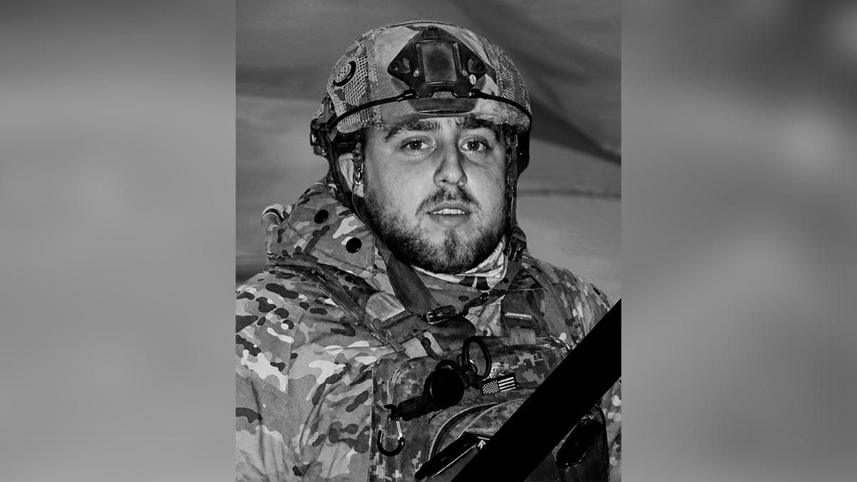 Залишилися дружина та син: у Кам’янському простились із 28-річним Захисником Євгенієм Гончаренком