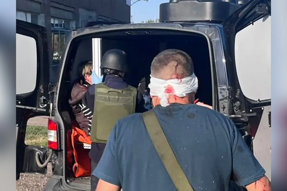 В результате удара пять человек погибли В результате удара пять человек погибли